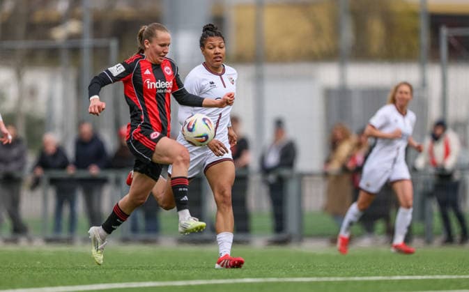 GER, Frankfurt, Eintracht Frankfurt II vs FC Ingolstadt, 2 Womens Bundesliga, Football, DFB, Season 2025 2026, Stadion am Brentanobad, 21 Matchday in picture f l Carlotta Schwoerer Eintracht Frankfurt II 18 , Melissa Kuya Strobel FC Ingolstadt Women 14 DFB DFL REGULATIONS PROHIBIT ANY USE OF PHOTOGRAPHS AS IMAGE SEQUENCES AND OR QUASI VIDEO, 29 03 2026 Copyright: HMBxMedia HendrikxHamelau