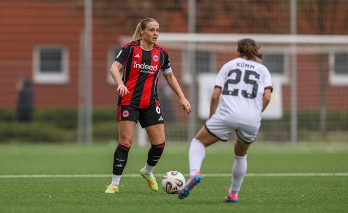 GER, Frankfurt, Eintracht Frankfurt II vs FC Ingolstadt, 2 Womens Bundesliga, Football, DFB, Season 2025 2026, Stadion am Brentanobad, 21 Matchday in the picture from l Kerstin Bogenschütz Eintracht Frankfurt II 6 , Annika Kömm FC Ingolstadt Women 25 DFB DFL REGULATIONS PROHIBIT ANY USE OF PHOTOGRAPHS AS IMAGE SEQUENCES AND OR QUASI VIDEO, 29 03 2026 Copyright: HMBxMedia HendrikxHamelau