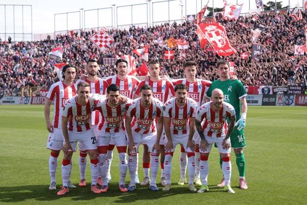 the starting line up of L.R. Vicenza during the match of 6th day of the Serie A Championship between L.R. Vicenza vs Union Brescia at the Romeo Menti Stadium on 29 March 2026 in Vicenza, VI.  Copyright: xEmanuelexPennacchio IPAxSportx xipa-agency.netx xx IPA_73601293 IPA_Agency_IPA73601293