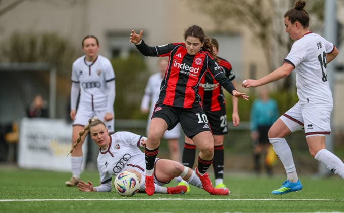 GER, Frankfurt, Eintracht Frankfurt II vs FC Ingolstadt, 2 Womens Bundesliga, Football, DFB, Season 2025 2026, Stadion am Brentanobad, 21 Matchday in the picture from l Jenny Beyer FC Ingolstadt Women 8 , Georgia Stanti Eintracht Frankfurt II 10 , Duel DFB DFL REGULATIONS PROHIBIT ANY USE OF PHOTOGRAPHS AS IMAGE SEQUENCES AND OR QUASI VIDEO, 29 03 2026 Copyright: HMBxMedia HendrikxHamelau