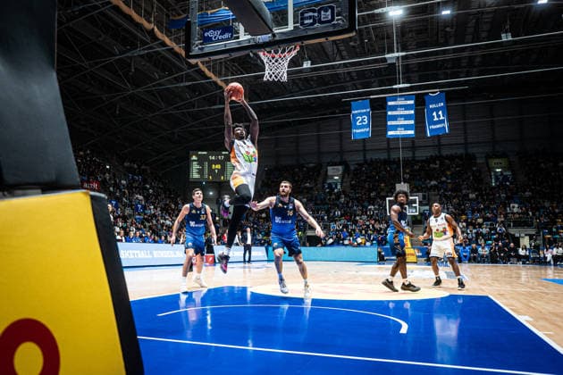 29 03 2026, xhfmx, Basketball easyCredit BBL Bundesliga, Frankfurt Skyliners Rostock Seawolves Kassim Nicholson Rostock Seawolves with a Dunk DFL DFB REGULATIONS PROHIBIT ANY USE OF PHOTOGRAPHS as IMAGE SEQUENCES and or QUASI VIDEO Frankfurt am Main