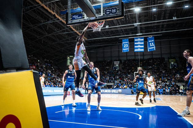 29 03 2026, xhfmx, Basketball easyCredit BBL Bundesliga, Frankfurt Skyliners Rostock Seawolves Kassim Nicholson Rostock Seawolves with a Dunk DFL DFB REGULATIONS PROHIBIT ANY USE OF PHOTOGRAPHS as IMAGE SEQUENCES and or QUASI VIDEO Frankfurt am Main