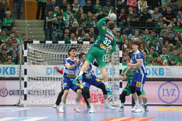 Handball DAIKIN HBL, SC DHfK Leipzig ThSV Eisenach 29 03 2026 Franz Semper 32, SC DHfK Leipzig climbs up in the backfield Handball, DAIKIN HBL, 1 Bundesliga, Season 2025 2026, 26 Matchday SC DHfK Leipzig vs ThSV Eisenach on 29 03 2026 at Quarterback Immobilien Arena Leipzig Copyright: xBEAUTIFULxSPORTS JanxKaeferx