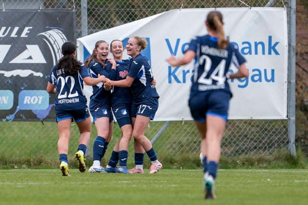 from left Jasmin Bornemann TSG II, 22 , Tala Mia Winter TSG II, 9 , goal scorer Vivien Victoria Thomann TSG II, 4 , Jule Krips TSG II, 17 , Svenja Vöhringer TSG II, 24 , players of TSG 1899 Hoffenheim II U20 , celebrate the goal, celebrate the goal, goal, celebration, cheers about the goal, rejoice, joy, rejoices, optimistic, positive, game scene, highlight, action, action, 29 03 2026, St Leon Rot Germany , Football, Women, Regionalliga Süd, TSG 1899 Hoffenheim U20 SV 67 Weinberg, 29 03 2026, St Leon Rot Germany , Football, Women, Regionalliga Süd, TSG 1899 Hoffenheim U20 SV 67 Weinberg, DFB DFL REGULATIONS PROHIBIT ANY USE OF PHOTOGRAPHS AS IMAGE SEQUENCES AND OR QUASI VIDEO xozx