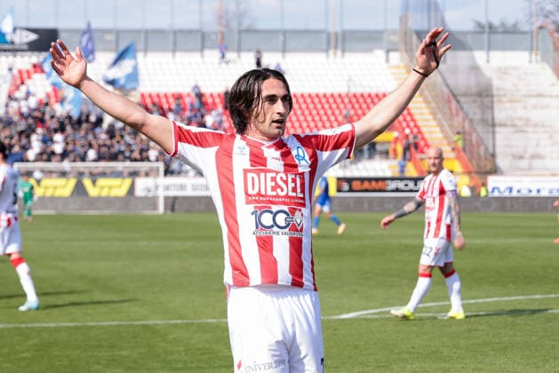 Armand Rada of L.R. Vicenza celebrates after scoring goal in the 48th minute for 1-1 during the match of 6th day of the Serie A Championship between L.R. Vicenza vs Union Brescia at the Romeo Menti Stadium on 29 March 2026 in Vicenza, VI.  Copyright: xEmanuelexPennacchio IPAxSportx xipa-agency.netx xx IPA_73603126 IPA_Agency_IPA73603126