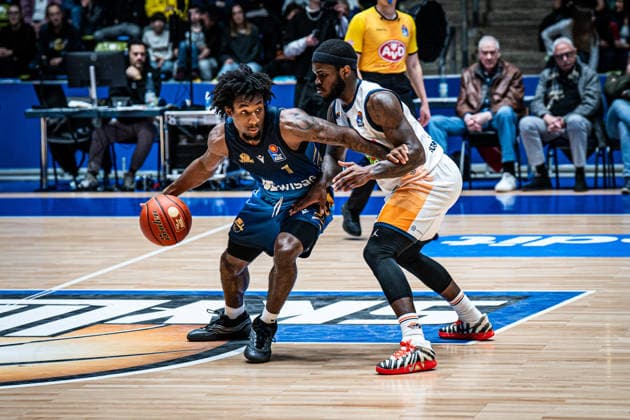 29 03 2026, xhfmx, Basketball easyCredit BBL Bundesliga, Frankfurt Skyliners Rostock Seawolves v l Isaiah Swope Skyliners Frankfurt , TJ Crockett Jr Rostock Seawolves DFL DFB REGULATIONS PROHIBIT ANY USE OF PHOTOGRAPHS as IMAGE SEQUENCES and or QUASI VIDEO Frankfurt am Main