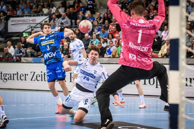 Joel Willecke TBV Lemgo Lippe, 24 vs Mateusz Kornecki TVB Stuttgart, 01 GER, TVB Stuttgart TBV Lemgo Lippe, DAIKIN HBL, Handball, Bundesliga, 26 Matchday, Season 2025 2026, 29 03 2026 GER, TVB Stuttgart TBV Lemgo Lippe, DAIKIN HBL, Handball, Bundesliga, 26 Matchday, Season 2025 2026, 29 03 2026 Stuttgart Copyright: xSandyxDinkelackerx EP_SDR
