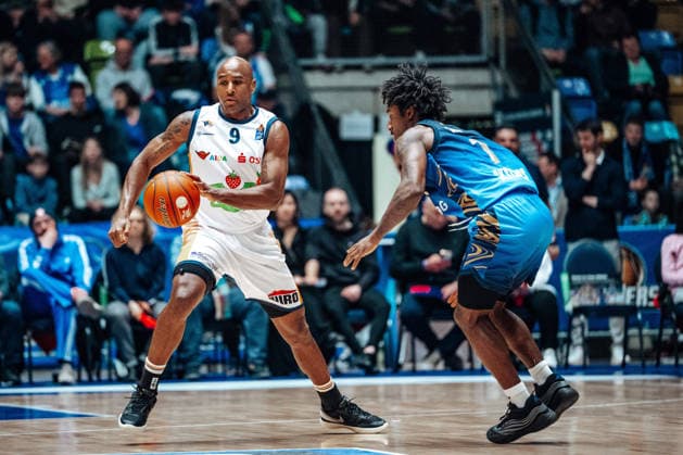 DeAndre Lansdowne Rostock Seawolves 09 , Isaiah Swope Skyliners Frankfurt, 01 GER, Skyliners Frankfurt vs Rostock Seawolves, easycredit BBL, Bundesliga, Matchday 26, Season 2025 2026 29 03 2026 Eibner Pressefoto Attila Ziga GER, Skyliners Frankfurt vs Rostock Seawolves, easycredit BBL, Bundesliga, Matchday 26, Season 2025 2026 29 03 2026 Frankfurt am Main Copyright: xEibner-Pressefotox EP_AZA