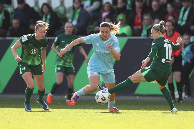 VfL vs Berlin, BL Women Wolfsburg, 29 03 2026, Football, Women, Google Pixel Bundesliga, Season 2025 2026, VfL Wolfsburg vs FC Union Berlin, Tanja Pawollek Union Berlin , Svenja Huth VfL Wolfsburg AOK Stadion Niedersachsen Germany