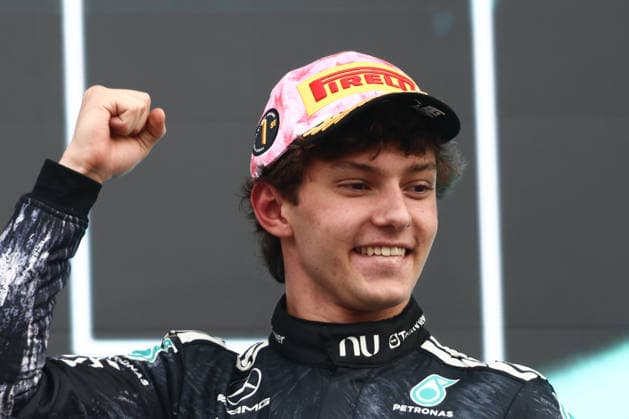 F1 Japanese Grand Prix 2026 Andrea Kimi Antonelli of Mercedes on the podium after the Formula 1 Japanese Grand Prix at Suzuka Circuit in Suzuka, Japan on March 29, 2026. Suzuka Japan  Copyright: xJakubxPorzyckix originalFilename:porzycki-f1japane260329_npDhW.jpg