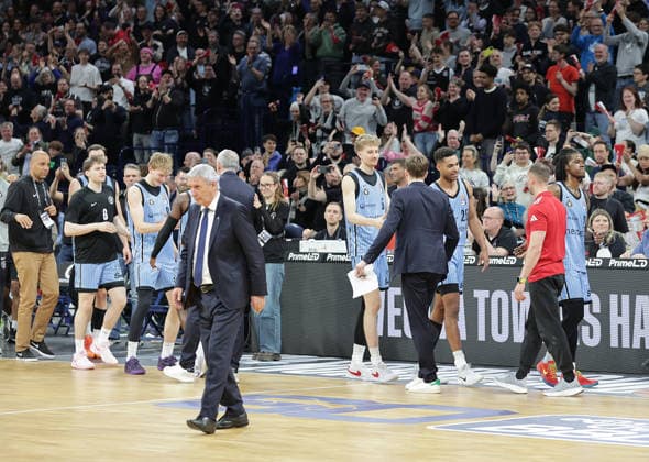 Hamburg celebrates victory while Bayerns head coach Svetislav Pesic is disappointed Basketball, Men, Season 2025 2026, easyCredit Basketball Bundesliga, Basketball, Veolia Hamburg Towers vs FC Bayern Muenchen, 96 81