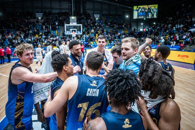 29 03 2026, xhfmx, Basketball easyCredit BBL Bundesliga, Frankfurt Skyliners Rostock Seawolves Skyliners celebrate home win against Rostock DFL DFB REGULATIONS PROHIBIT ANY USE OF PHOTOGRAPHS as IMAGE SEQUENCES and or QUASI VIDEO Frankfurt am Main