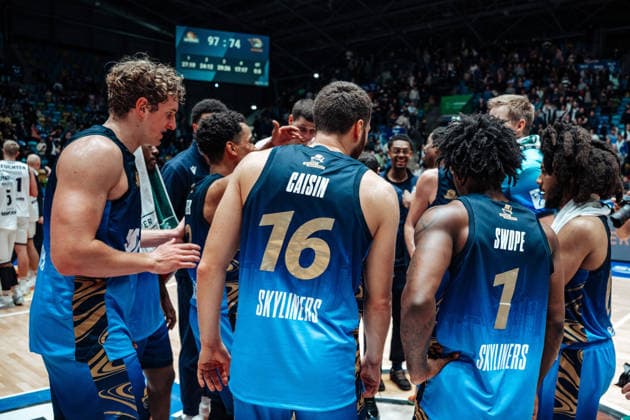 Cheers Skyliners Frankfurt GER, Skyliners Frankfurt vs Rostock Seawolves, easycredit BBL, Bundesliga, Matchday 26, Season 2025 2026 29 03 2026 Eibner Pressefoto Attila Ziga GER, Skyliners Frankfurt vs Rostock Seawolves, easycredit BBL, Bundesliga, Matchday 26, Season 2025 2026 29 03 2026 Frankfurt am Main Copyright: xEibner-Pressefotox EP_AZA