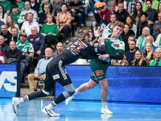 Victor Kloeve Frisch Auf Goeppingen, 07 in duel with Antonio Metzner HC Erlangen, 27 , Frisch Auf Goeppingen vs HC Erlangen, Handball, 1 Bundesliga, Men, Season 2025 2026, 29 03 2026, Frisch Auf Goeppingen vs HC Erlangen, Handball, 1 Bundesliga, Men, Season 2025 2026, 29 03 2026 Goeppingen Copyright: xEibner-Pressefoto MichaelxSchmidx EP_MST