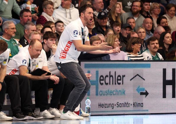 29 03 2026, Germany, Göppingen, Handball DAIKIN HBL, FRISCH AUF Göppingen vs HC Erlangen, FAG Coach Ben Matschke