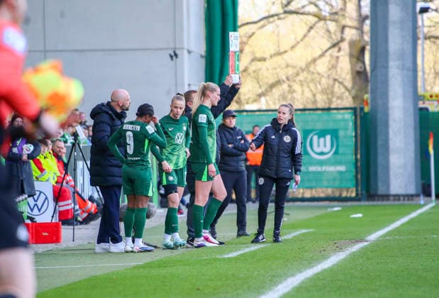Germany Womens Bundesliga 2025 2026, Matchday 22 VfL Wolfsburg VS 1 FC Union Berlin AOK Stadion Wolfsburg Stephan Lerch Coach VfL Wolfsburg Women Camilla Küver Camilla Kuver VfL Wolfsburg Women, 16 Lineth Beerensteyn VfL Wolfsburg Women, 9 Wolfsburg Copyright: xAymanxAlahmedx