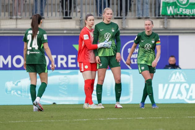 29 03 2026, xgrfx, Soccer Google Pixel Women Bundesliga, VfL Wolfsburg 1 FC Union Berlin v l Own goal, Camilla Küver VfL Wolfsburg to 1 2 for Union Berlin DFL DFB REGULATIONS PROHIBIT ANY USE OF PHOTOGRAPHS as IMAGE SEQUENCES and or QUASI VIDEO Wolfsburg