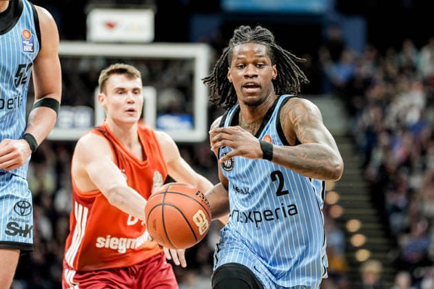 Germany easyCredit BBL, Main Round 2025 26, 22 Matchday Veolia Towers Hamburg vs FC Bayern Munich Basketball Barclays Arena Hamburg Leonard Thorpe Jr Veolia Towers Hamburg, 2 , Freisteller Copyright: xStefanxTrochax