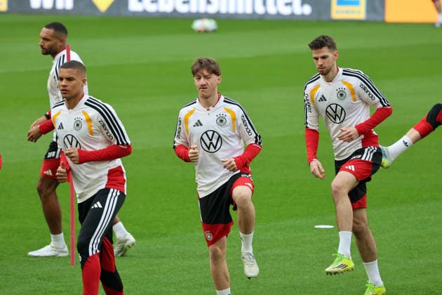 29 03 26 DFB Training Germany, Stuttgart, 29 03 2026, Football, National Team 2026, DFB Germany, Training f l Angelo Stiller, Anton Stach