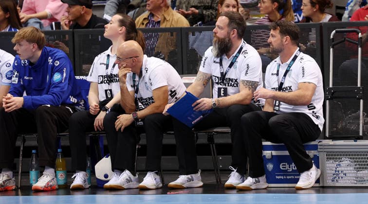 29 03 2026, Germany, Stuttgart, Handball Bundesliga, TVB Stuttgart vs Lemgo Lippe, Coach Florian Kehrmann Lemgo, right