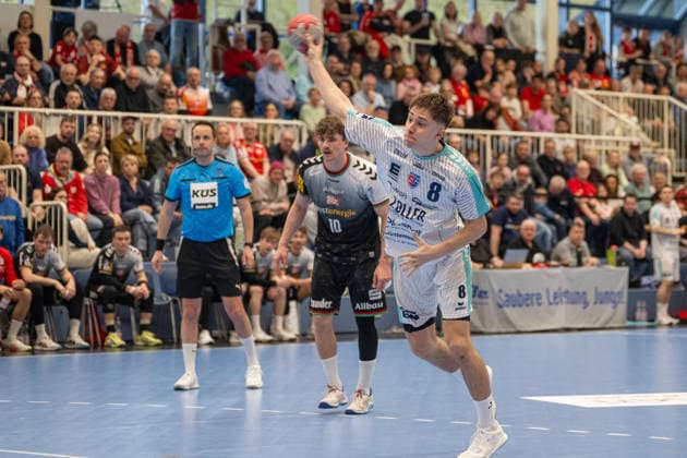 Alen Hadzimuhamedovic SG BBM Bietigheim, 08 at the seven-meter TuSEM Essen vs SG BBM Bietigheim, Handball, 2 HBL, 25 Matchday, Season 2025 2026, 29 03 2026 TuSEM Essen vs SG BBM Bietigheim, Handball, 2 HBL, 25 Matchday, Season 2025 2026, 29 03 2026 Essen Copyright: xEibner-Pressefoto ThomasxHaeslerx EP_THR