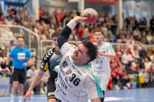 Jonathan Fischer SG BBM Bietigheim, 36 has asserted himself at the circle TuSEM Essen vs SG BBM Bietigheim, Handball, 2 HBL, 25 Matchday, Season 2025 2026, 29 03 2026 TuSEM Essen vs SG BBM Bietigheim, Handball, 2 HBL, 25 Matchday, Season 2025 2026, 29 03 2026 Essen Copyright: xEibner-Pressefoto ThomasxHaeslerx EP_THR