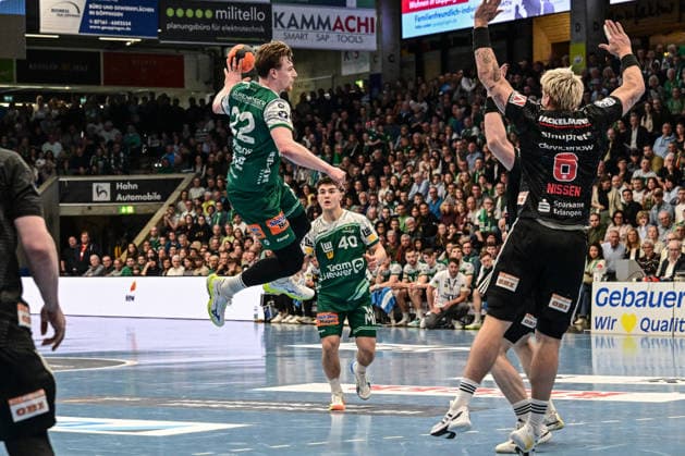 DAIKIN HBL Bundesliga Frisch Auf Göppingen HC Erlangen Göppingen, 29 03 2026 Erik Persson FRISCH AUF Göppingen, 22 on jump shot Göppingen, 29 03 2026, 26 Matchday of the DAIKIN Handball Bundesliga, Frisch Auf Göppingen HC Erlangen EWS Arena, Göppingen Copyright: xBEAUTIFULxSPORTS Märklx