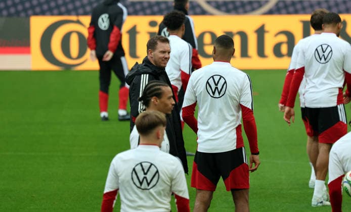 29 03 26 DFB Training Germany, Stuttgart, 29 03 2026, Football, National Team 2026, DFB Germany, Training v l Julian Nagelsmann Coach , Jonathan Tah