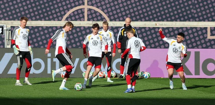 29 03 26 DFB Training Germany, Stuttgart, 29 03 2026, Football, National Team 2026, DFB Germany, Training f l Alexander Nübel, Nick Woltemade, Angelo Stiller, Chris Führich, Lennart Karl, Deniz Undav