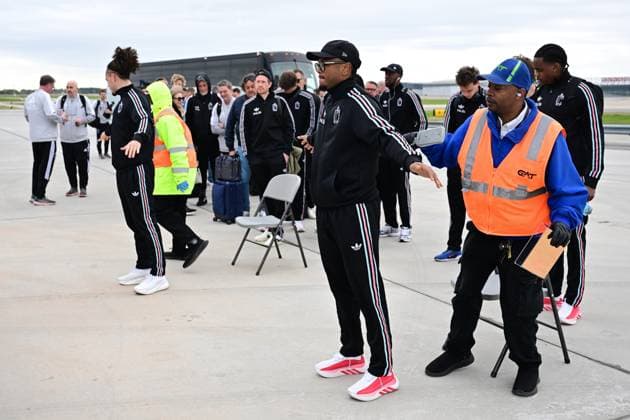 Belgium s Lois Openda pictured during a security check on the tarmac of Atlanta airport as Red Devils, the Belgian national soccer team, are traveling to Chicago, USA, for a second friendly game, on Sunday 29 March 2026. These games are preparation games of the 2026 World Cup. DIRKxWAEM  x169259294x