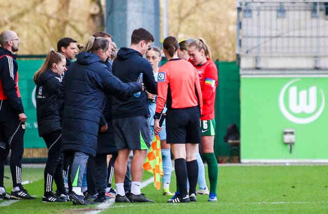 Germany Womens Bundesliga 2025 2026, Matchday 22 VfL Wolfsburg VS 1 FC Union Berlin AOK Stadion Wolfsburg Janina Minge VfL Wolfsburg Women, 6 Wolfsburg Copyright: xAymanxAlahmedx