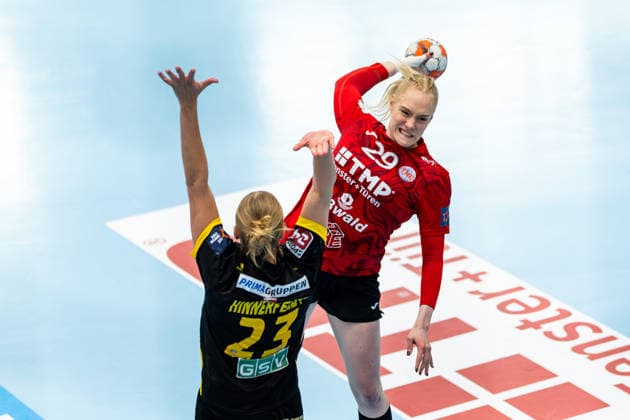 29 03 2026, GER, Handball, Women, Season 2025 2026, EHF European League, Quarter-finals, Thueringer HC Nykobing Falster Handbold Johanna Reichert Thueringer HC,29 , Nanna Hinnerfeldt Andersen Nykobing Falster Handbold 99947 Bad Langensalza Salza Halle Sporthalle Mehrz Thüringen Germany