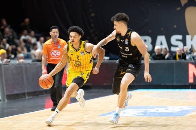 Jack Kayil Nr 7 Alba Berlin vs Joshua Obiesie Nr 8 Basketball Loewen Braunschweig GER, Basketball Loewen Braunschweig vs Alba Berlin, Basketball, easyCredit BBL, Week 26, Season 2025 26, 29 03 2026 GER, Basketball Loewen Braunschweig vs Alba Berlin, Basketball, easyCredit BBL, Week 26, Season 2025 26, 29 03 2026 Braunschweig Copyright: xEibner-Pressefoto DanielxREINELTx EP_DRT