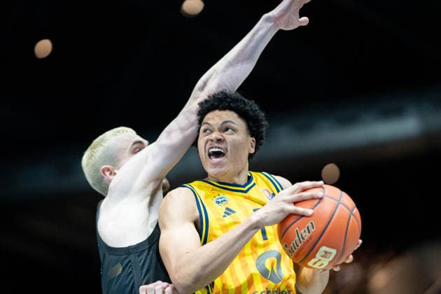 Jack Kayil Nr 7 Alba Berlin vs Philipp Hartwich Nr 15 Basketball Loewen Braunschweig GER, Basketball Loewen Braunschweig vs Alba Berlin, Basketball, easyCredit BBL, Week 26, Season 2025 26, 29 03 2026 GER, Basketball Loewen Braunschweig vs Alba Berlin, Basketball, easyCredit BBL, Week 26, Season 2025 26, 29 03 2026 Braunschweig Copyright: xEibner-Pressefoto DanielxREINELTx EP_DRT