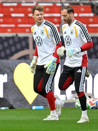 Goalkeeper Alexander Nuebel GER 12 left Goalkeeper Oliver Baumann GER 01 warm-up training iam 29 03 2026 m ahead of DFB Laenderspiel Deutschland GER vs Ghana GHA Freundschatsspiel Testspiel am 30 03 2026 DFL REGULATIONS PROHIBIT ANY USE OF PHOTOGRAPHS AS IMAGE SEQUENCES AND OR QUASI VIDEO DFB Laenderspiel Deutschland GER vs Ghana GHA