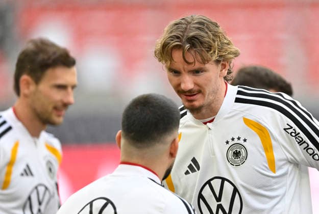 Nick Woltemade GER 11 in conversation Discussion with Deniz Undav GER 13 Leon Goretzka GER 08 Portrait Aufwaermen Training iam 29 03 2026 m Vorauf des DFB Laenderspiel Deutschland GER vs Ghana GHA Freundschatsspiel Testspiel am 30 03 2026 DFL REGULATIONS PROHIBIT ANY USE OF PHOTOGRAPHS AS IMAGE SEQUENCES AND OR QUASI VIDEO DFB Laenderspiel Deutschland GER vs Ghana GHA