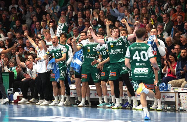 29 03 2026, Germany, Göppingen, Handball DAIKIN HBL, FRISCH AUF Göppingen vs HC Erlangen, Cheers, Final cheer FAG