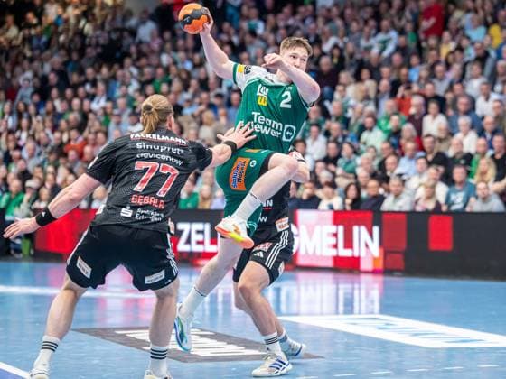 Oskar Neudeck Frisch Auf Goeppingen, 02 prevails against Florian Scheerer HC Erlangen, 10 and Maciej Gebala HC Erlangen, 77, Frisch Auf Goeppingen vs HC Erlangen, Handball, 1 Bundesliga, Men, Season 2025 2026, 29 03 2026, Frisch Auf Goeppingen vs HC Erlangen, Handball, 1 Bundesliga, Men, Season 2025 2026, 29 03 2026 Goeppingen Copyright: xEibner-Pressefoto MichaelxSchmidx EP_MST