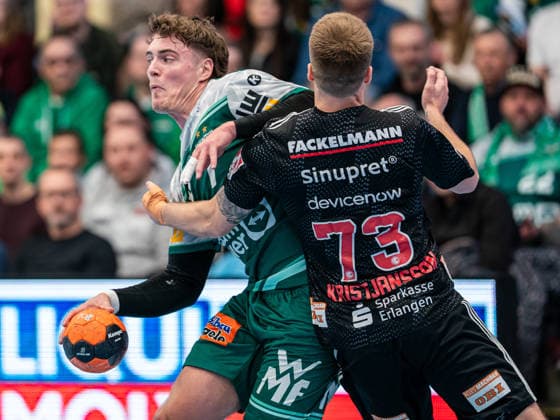 Victor Kloeve Frisch Auf Goeppingen, 07 in duel with Viggo Kristjansson HC Erlangen, 73 , Frisch Auf Goeppingen vs HC Erlangen, Handball, 1 Bundesliga, Men, Season 2025 2026, 29 03 2026, Frisch Auf Goeppingen vs HC Erlangen, Handball, 1 Bundesliga, Men, Season 2025 2026, 29 03 2026 Goeppingen Copyright: xEibner-Pressefoto MichaelxSchmidx EP_MST
