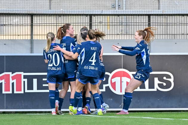 Cheers for the goal to 0 1 by Wielle Douma TSG Hoffenheim, 13 GER, SC Freiburg TSG Hoffenheim, Womens Football, Google Pixel Womens Bundesliga, 22 Matchday, Season 2025 2026, 29 03 2026 DFB REGULATIONS PROHIBIT ANY USE OF PHOTOGRAPHS AS IMAGE SEQUENCES AND OR QUASI VIDEO GER, SC Freiburg TSG Hoffenheim, Womens Football, Google Pixel Womens Bundesliga, 22 Matchday, Season 2025 2026, 29 03 2026 Freiburg Copyright: xEibner-Pressefoto ThomasxHessx EP_THS