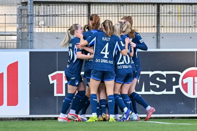 Cheers for the goal to 0 1 by Wielle Douma TSG Hoffenheim, 13 GER, SC Freiburg TSG Hoffenheim, Womens Football, Google Pixel Womens Bundesliga, 22 Matchday, Season 2025 2026, 29 03 2026 DFB REGULATIONS PROHIBIT ANY USE OF PHOTOGRAPHS AS IMAGE SEQUENCES AND OR QUASI VIDEO GER, SC Freiburg TSG Hoffenheim, Womens Football, Google Pixel Womens Bundesliga, 22 Matchday, Season 2025 2026, 29 03 2026 Freiburg Copyright: xEibner-Pressefoto ThomasxHessx EP_THS