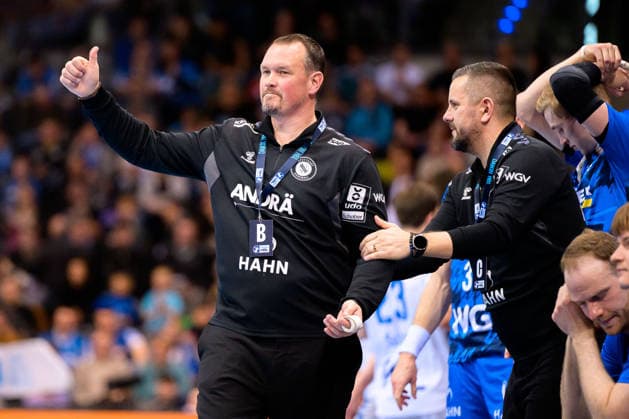 Stuttgart HBL 25 26 TVB Stuttgart TBV Lemgo coach Misha Kaufmann Stuttgart gestures gestures gestures Stuttgart Porsche Arena Baden Württemberg Germany