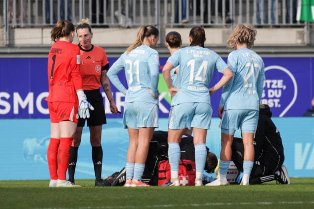 29 03 2026, xgrfx, Soccer Google Pixel Women Bundesliga, VfL Wolfsburg 1 FC Union Berlin v l Red Card, Stina Johannes VfL Wolfsburg DFL DFB REGULATIONS PROHIBIT ANY USE OF PHOTOGRAPHS as IMAGE SEQUENCES and or QUASI VIDEO Wolfsburg