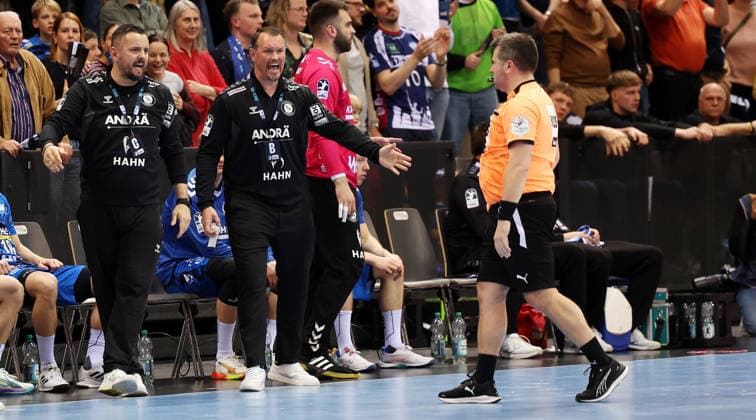 29 03 2026, Germany, Stuttgart, Handball Bundesliga, TVB Stuttgart vs Lemgo Lippe, f l Co coach Danijel Grgic and coach Misha Kaufmann TVB