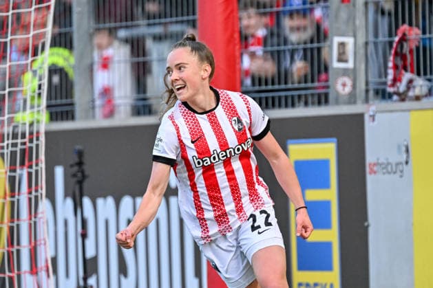 Cheering for the 1 2 goal by Lisa Kolb SC Freiburg, 22 GER, SC Freiburg TSG Hoffenheim, Womens Football, Google Pixel Womens Bundesliga, 22 Matchday, Season 2025 2026, 29 03 2026 DFB REGULATIONS PROHIBIT ANY USE OF PHOTOGRAPHS AS IMAGE SEQUENCES AND OR QUASI VIDEO GER, SC Freiburg TSG Hoffenheim, Womens Football, Google Pixel Womens Bundesliga, 22 Matchday, Season 2025 2026, 29 03 2026 Freiburg Copyright: xEibner-Pressefoto ThomasxHessx EP_THS