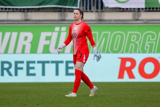 29 03 2026, xgrfx, Soccer Google Pixel Women Bundesliga, VfL Wolfsburg 1 FC Union Berlin v l Red Card, Stina Johannes VfL Wolfsburg DFL DFB REGULATIONS PROHIBIT ANY USE OF PHOTOGRAPHS as IMAGE SEQUENCES and or QUASI VIDEO Wolfsburg