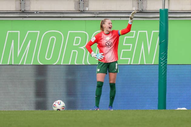 29 03 2026, xgrfx, Soccer Google Pixel Women Bundesliga, VfL Wolfsburg 1 FC Union Berlin v l Janina Minge in goal VfL Wolfsburg DFL DFB REGULATIONS PROHIBIT ANY USE OF PHOTOGRAPHS as IMAGE SEQUENCES and or QUASI VIDEO Wolfsburg