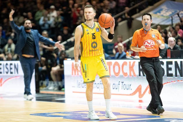 Martin Hermannsson Nr 15 Alba Berlin GER, Basketball Loewen Braunschweig vs Alba Berlin, Basketball, easyCredit BBL, Week 26, Season 2025 26, 29 03 2026 GER, Basketball Loewen Braunschweig vs Alba Berlin, Basketball, easyCredit BBL, Week 26, Season 2025 26, 29 03 2026 Braunschweig Copyright: xEibner-Pressefoto DanielxREINELTx EP_DRT