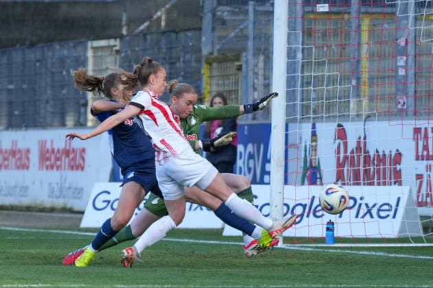 Lisa Kolb SC Freiburg, 22 scores a goal , Germany, Soccer, GooglePixel Womens Bundesliga, 22 Matchday, 2025 2026, SC Freiburg vs TSG 1899 Hoffenheim, 29 03 2026, Dreisamstadion, Freiburg, Germany DFB REGULATIONS PROHIBIT ANY USE OF PHOTOGRAPHS AS IMAGE SEQUENCES AND OR QUASI VIDEO Freiburg Dreisamstadion Baden Wuerttemberg Germany Copyright: xArnexAmbergx