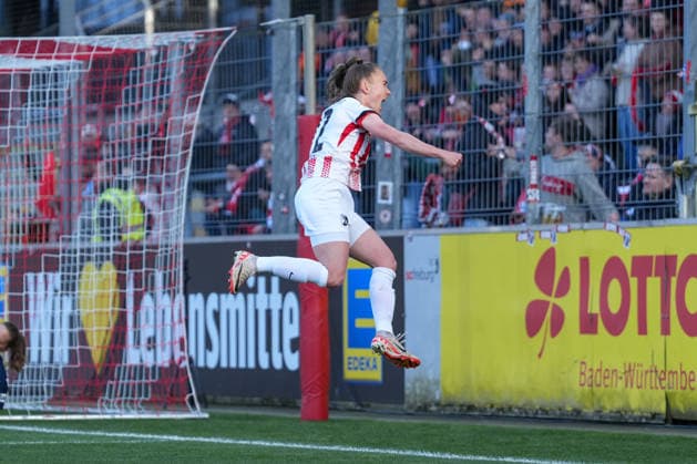Lisa Kolb SC Freiburg, 22 Goal celebration, Emotions, Cheering, Goal success, Conclusion, Goal, Germany, Soccer, GooglePixel Womens Bundesliga, 22 Matchday, 2025 2026, SC Freiburg vs TSG 1899 Hoffenheim, 29 03 2026, Dreisamstadion, Freiburg, Germany DFB REGULATIONS PROHIBIT ANY USE OF PHOTOGRAPHS AS IMAGE SEQUENCES AND OR QUASI VIDEO Freiburg Dreisamstadion Baden Wuerttemberg Germany Copyright: xArnexAmbergx